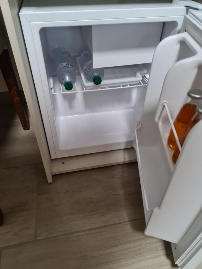 Mini B&B - Enrico Fermi レンデ エクステリア 写真