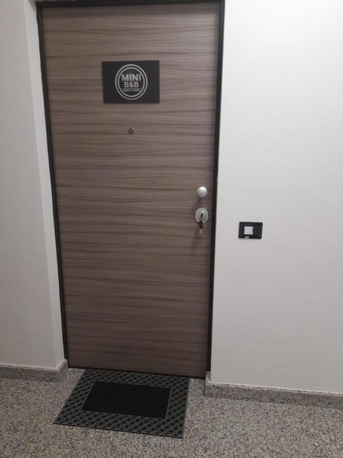 Mini B&B - Enrico Fermi レンデ エクステリア 写真